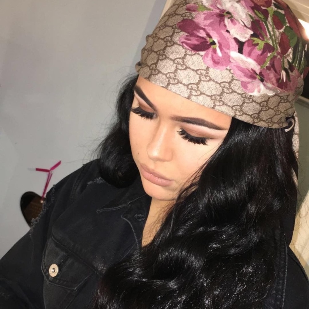 New Gucci Scarf GG Logo Club Beige Brown Silk Scarf Wrap with Gucci Gift Box - Picture 16 of 16